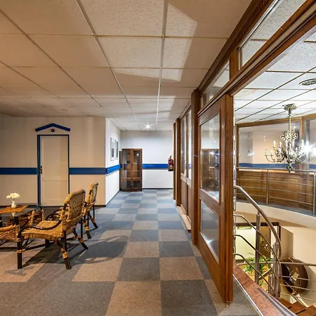 Armales ホテル 3*